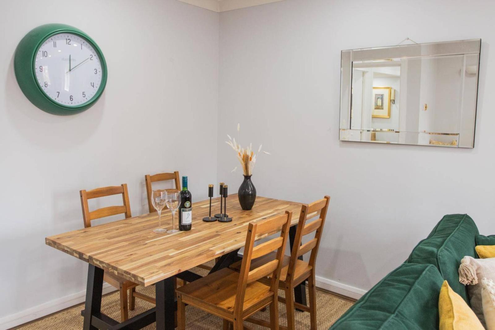 Sienna Haven 2 Bed 1 Bath And Park * Birmingham